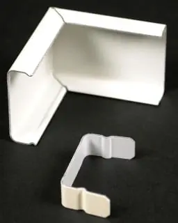 Fresh Stock Wiremold WH2018C External Elbow Cover Steel White For Plugmold 2000 Series Single Channel Raceway